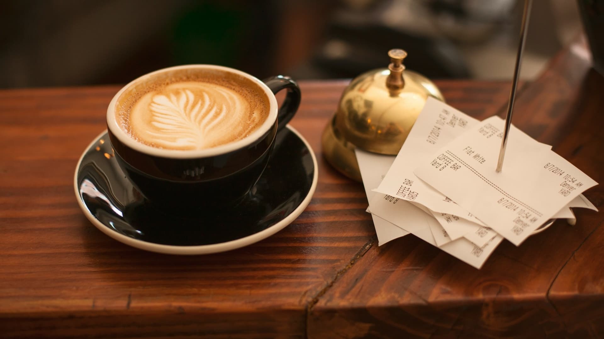 Cover Image for How to Keep Track of Purchases Without Losing Receipts